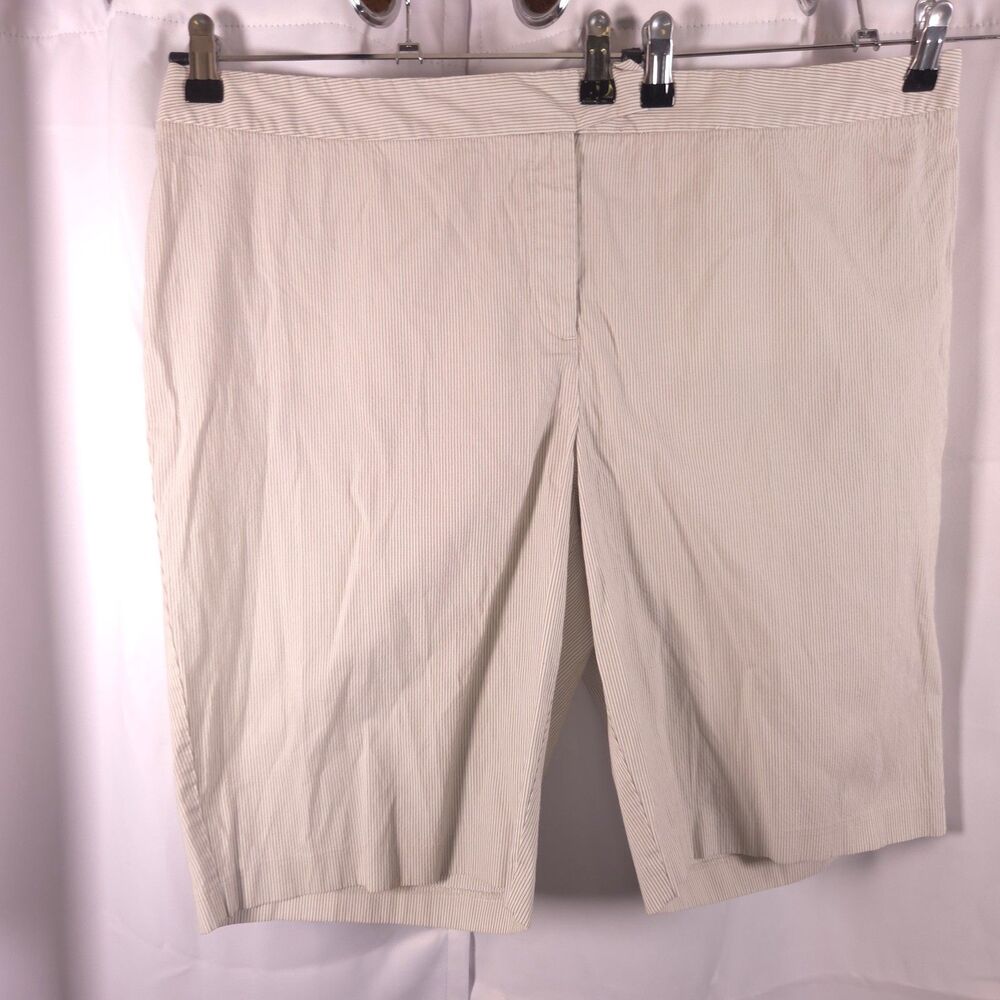 Chico's White Gray Striped Seersucker Shorts Women's 3.5 US 18 40x11